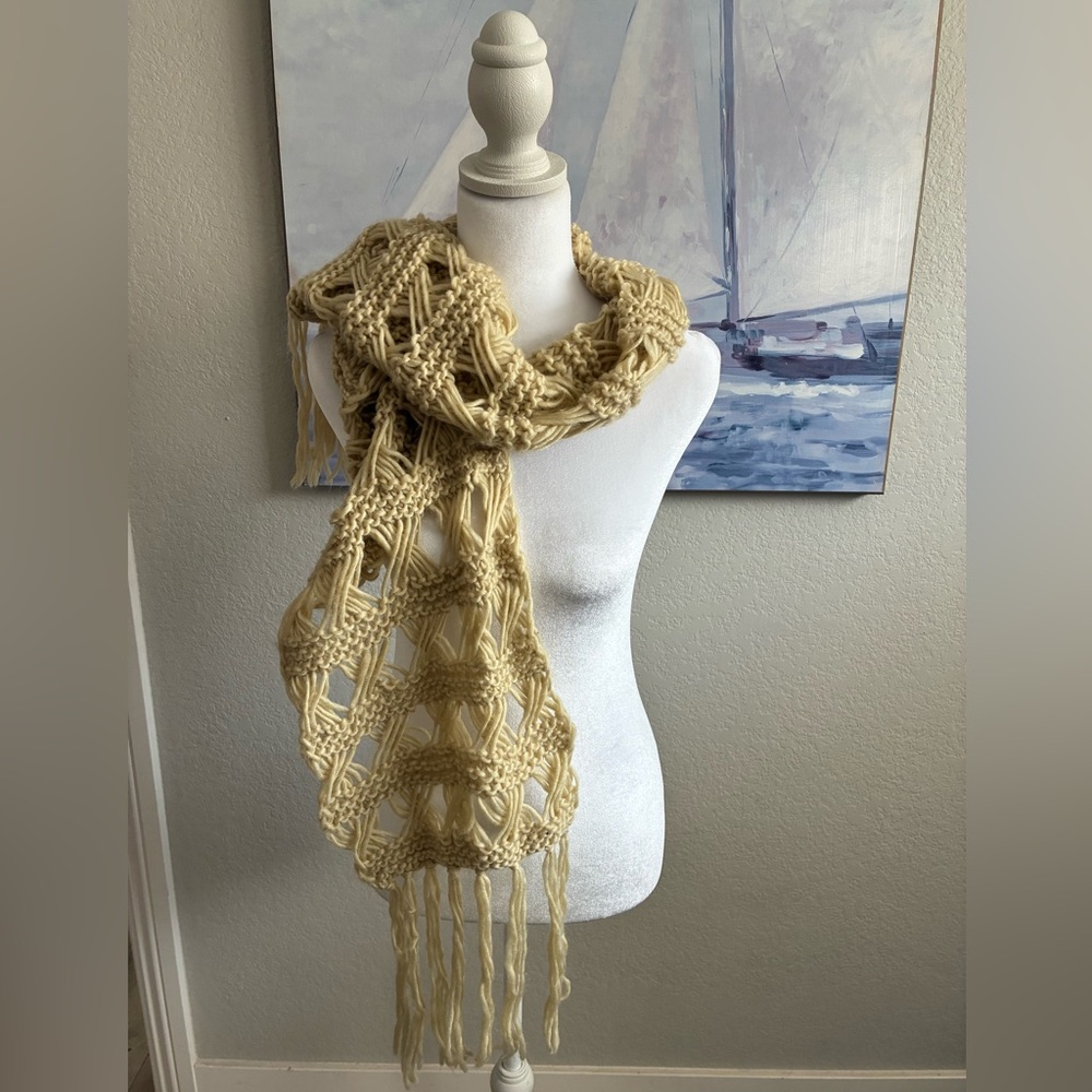 Crochet Fringe Scarf